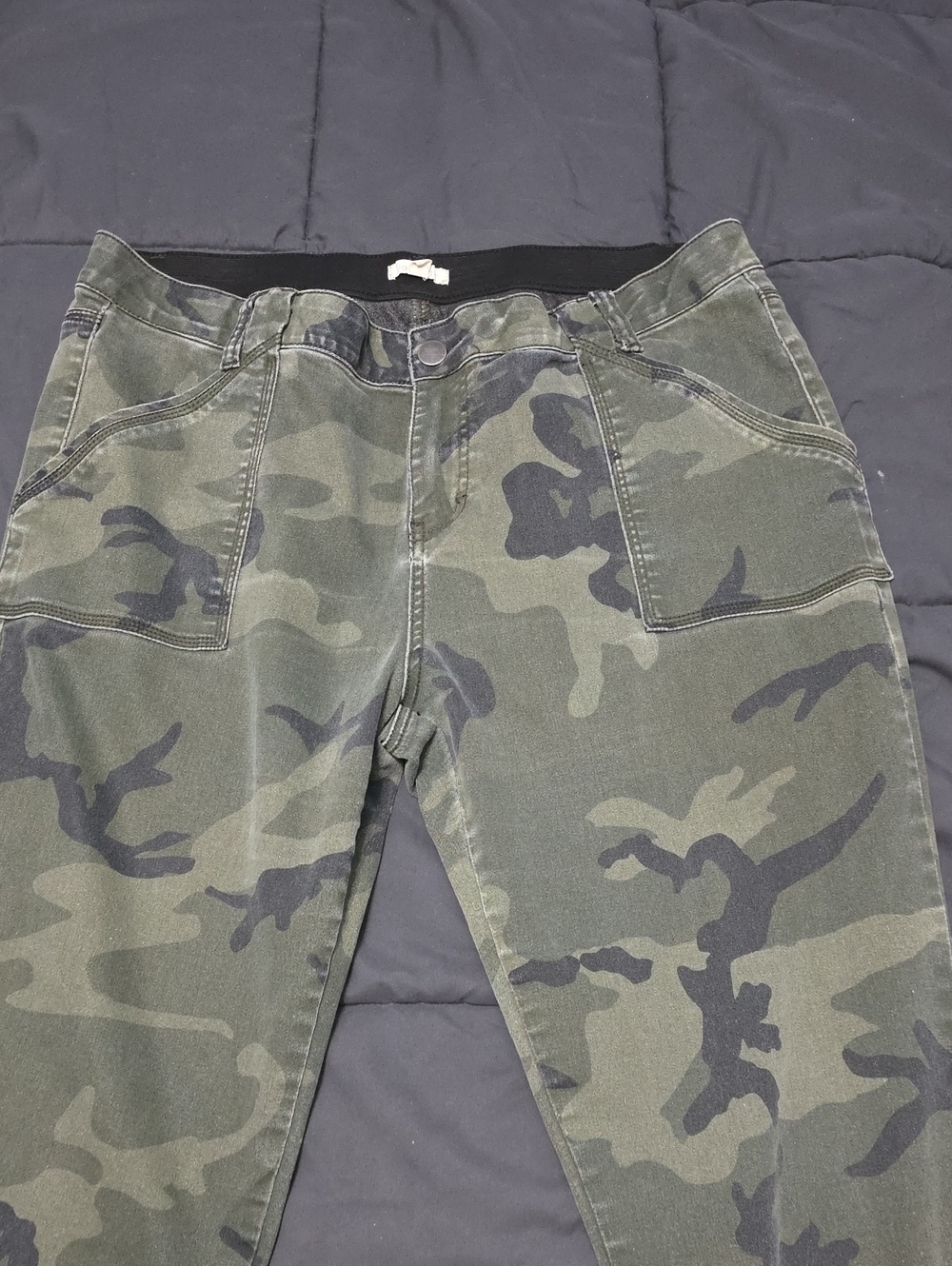 loralette Women's Straight Leg Camouflage Jeans - Green/Black